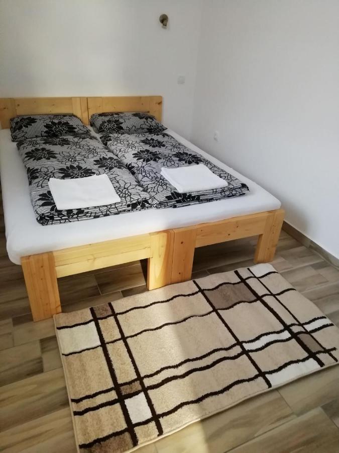 Égrelátó Vendégház Balatonakali Exterior foto